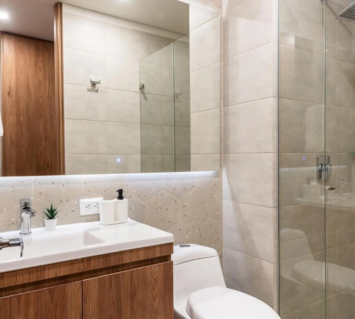 Atlantis Home Zona T Μπογκοτά 0*,