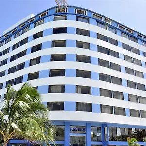 *** Hotel On Vacation Blue Tone Colombia